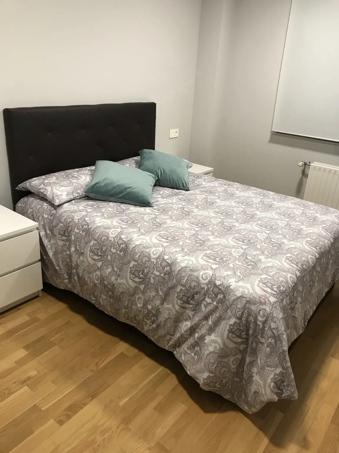 Dormitorio matrimonial del piso 1 de Oviedo