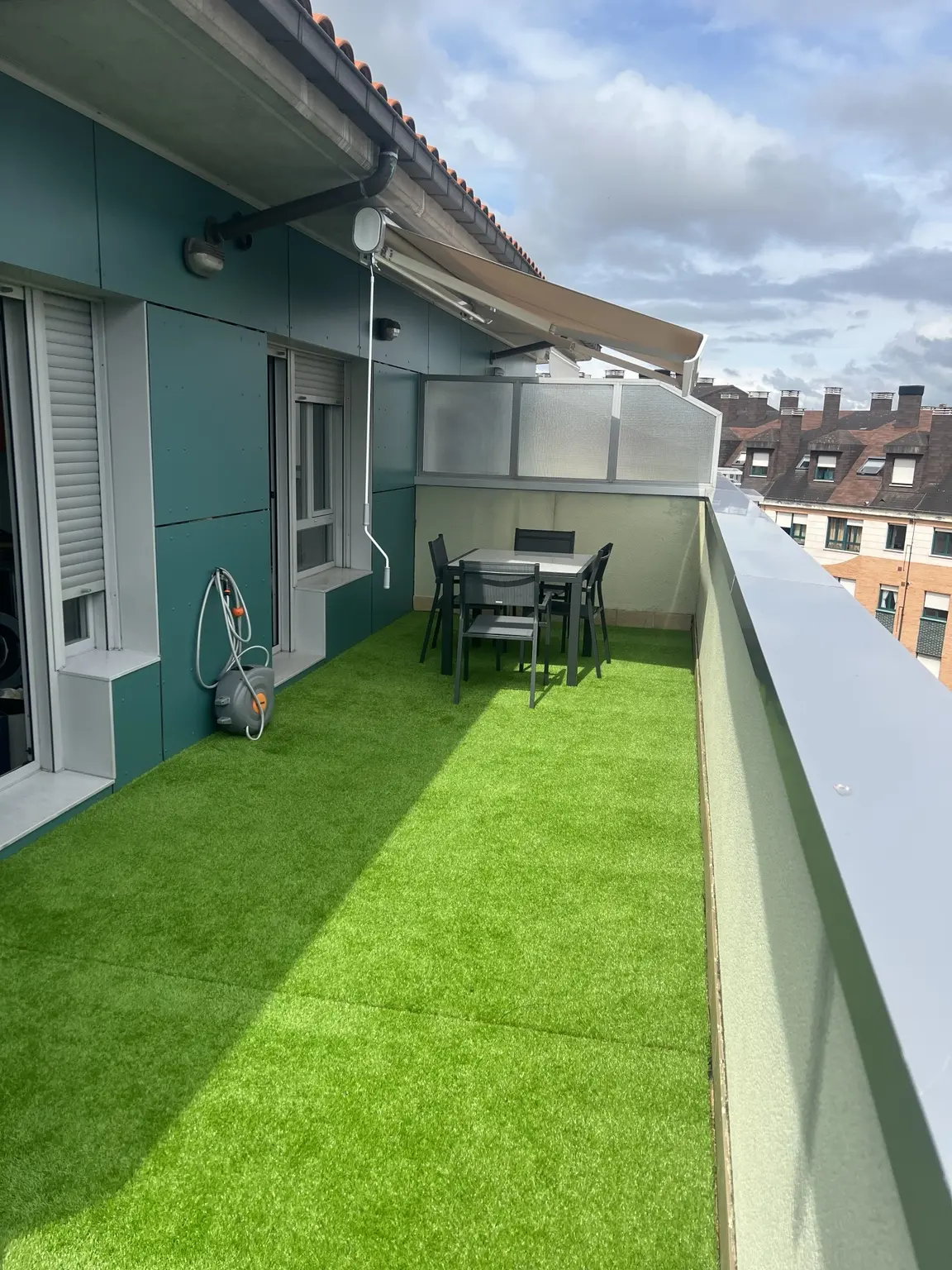 Terraza del ático piso 2 de Oviedo