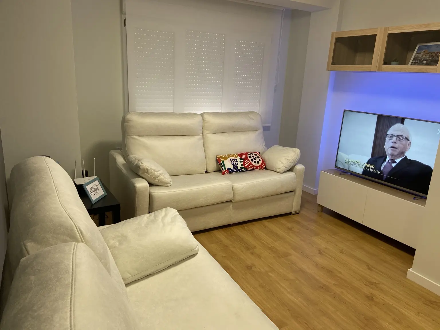Salón con televisión de los pisos 4 y 5